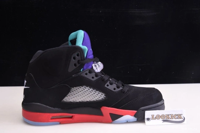 One Kick CZ1786-001 Top Air 5 Jordan 3 0810